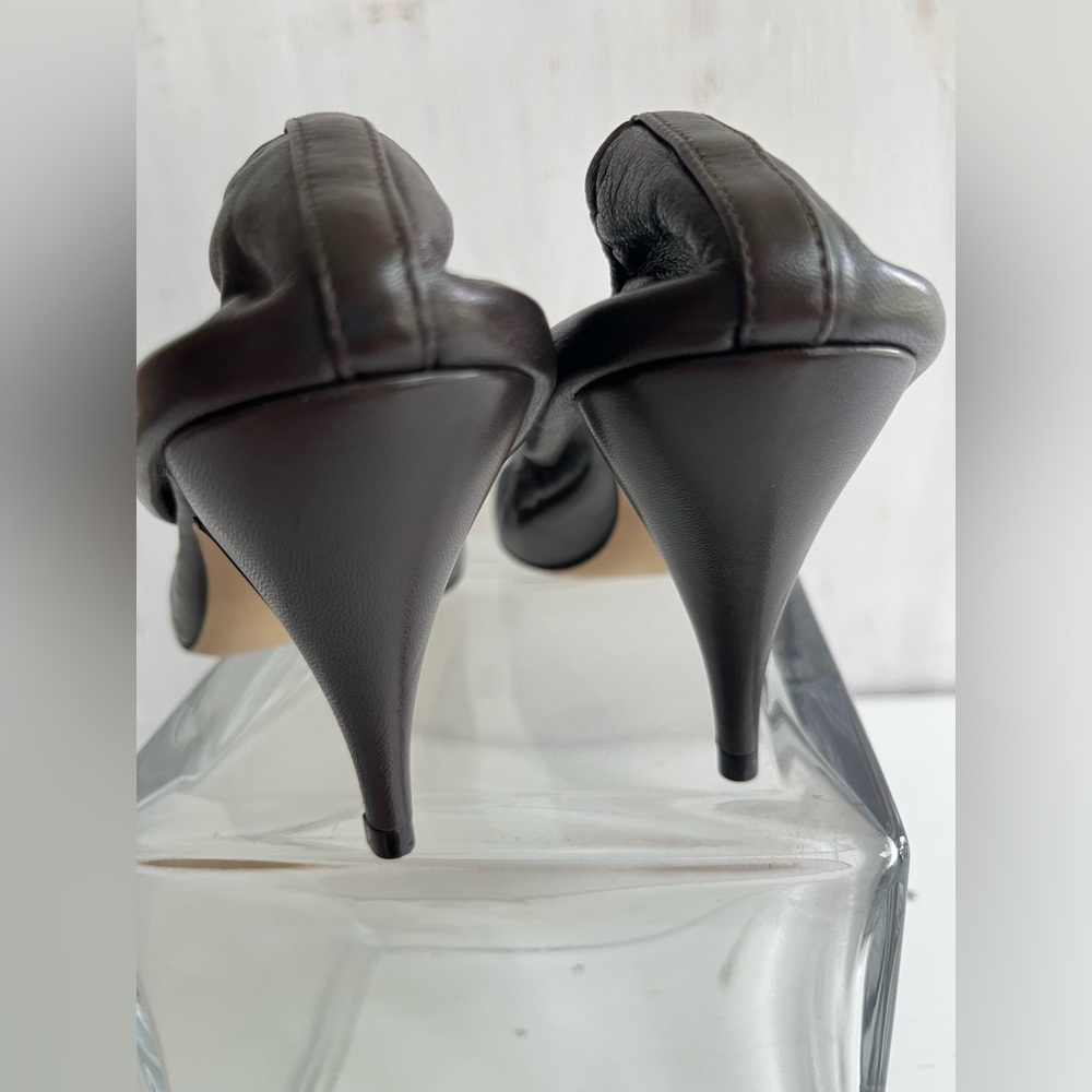 THE ROW Liisa Pointed Toe Pump - Laquer Brown 38 - Picture 10 of 15